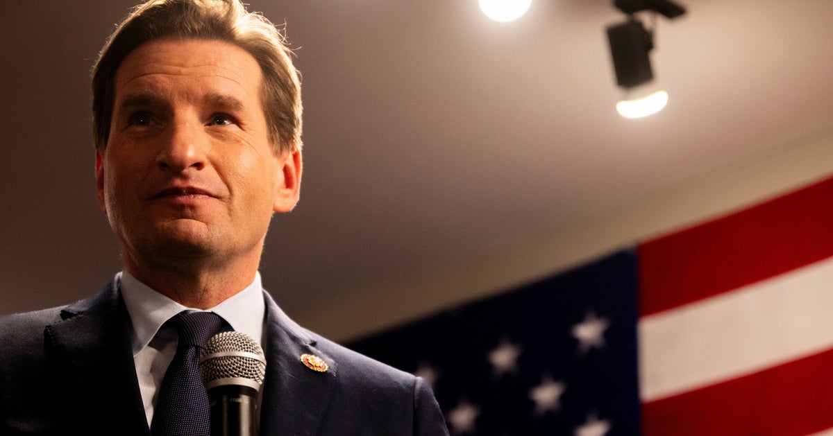 NextImg:Rep. Dean Phillips Vows To March On After New Hampshire Democratic Primary