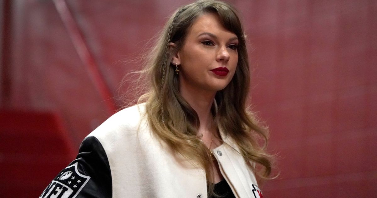 Man Charged For Harassment And Stalking Near Taylor Swift's Home