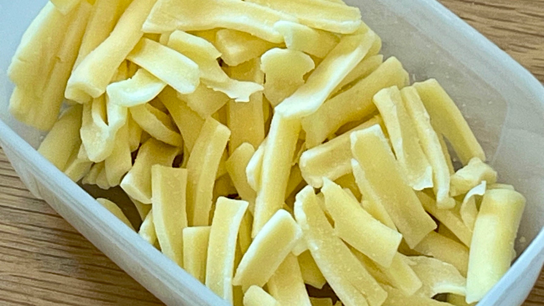 知ってる?「ピザ用チーズ」をパラパラのまま保存する裏技。“あれ”を 知ってる?「ピザ用チーズ」をパラパラのまま保存する裏技。“あれ”を