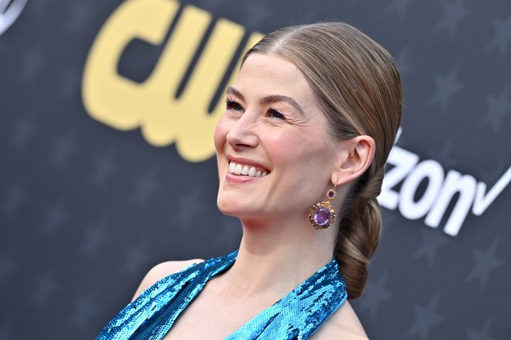 Rosamund Pike on the red carpet of the Critics' Choice Awards