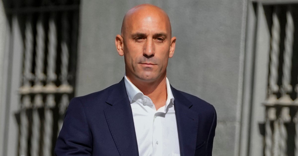 NextImg:Ex-Spanish Soccer President Facing Trial For Unwanted Kiss At Women’s World Cup