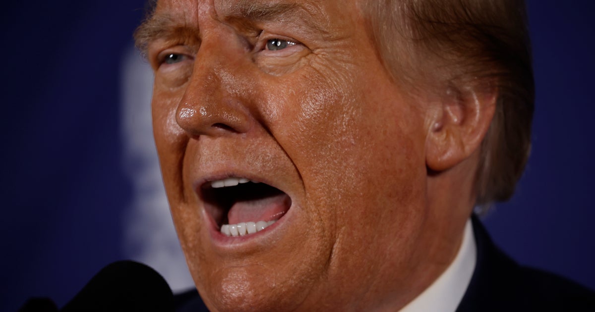 NextImg:Trump Doubles Down Against Border Deal As Biden Pledges Shutdown