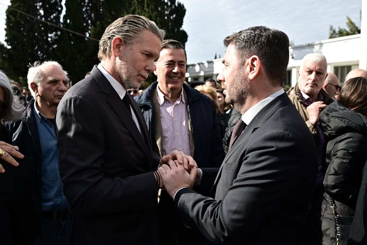 Ο πρόεδρος του ΠΑΣΟΚ Νίκος Ανδρουλάκης συλλυπείται τον Παύλο Γερουλάνο. 
