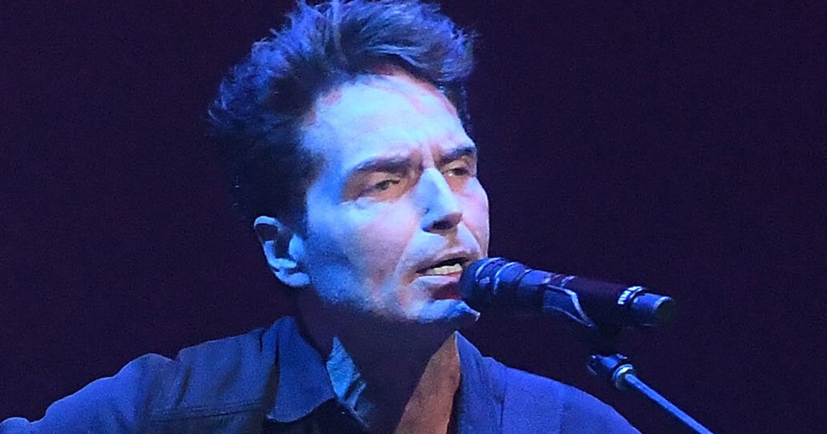 NextImg:'Learn Some F**king Manners': Singer Richard Marx Puts Chatty Fan On Blast
