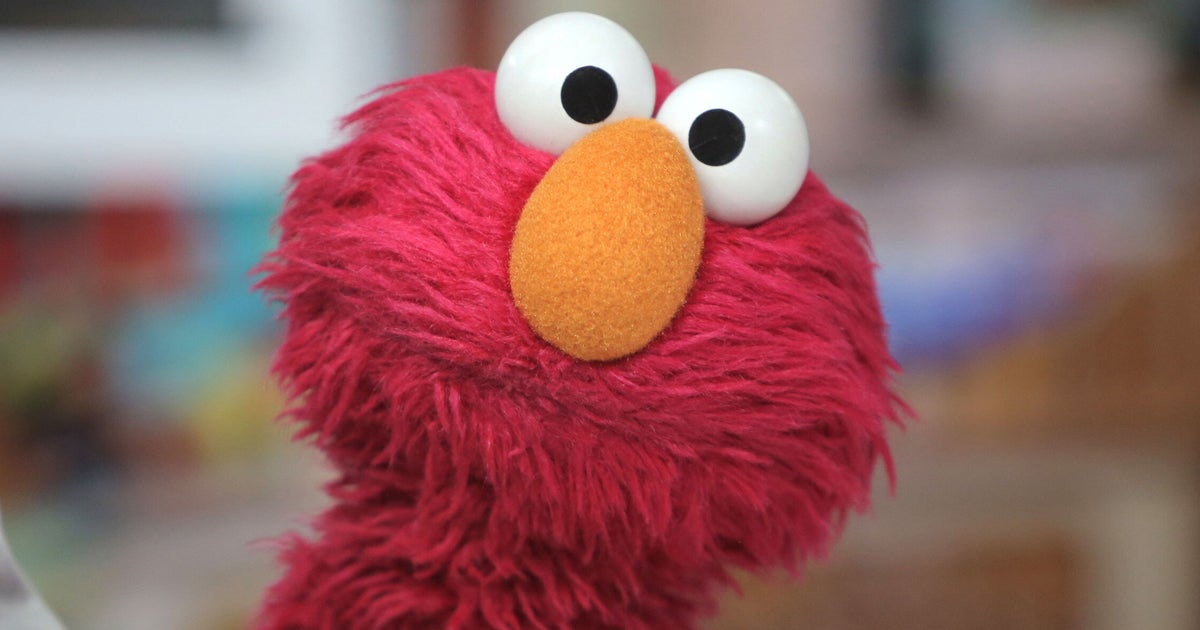 Elmo Asked Social Media 1 Simple Question — And They Took It Way Too Seriously