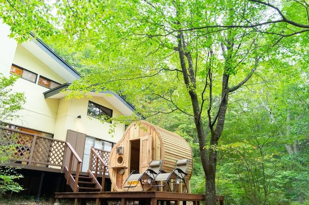 「LIFULL STAY MEMBERSHIP」の第1弾は、プライベートサウナを併設した栃木県那須郡那須町にある再生別荘物件。NFTを購入することで宿泊権が毎年付与され、優先予約も可能になる。