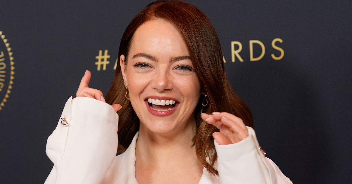 ‘Jeopardy’ Superfan Emma Stone Lastly Will get To Compete… Type Of