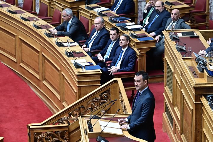 Απάντηση του Πρωθυπουργού Κυριάκου Μητσοτάκη σε επίκαιρη ερώτηση του Προέδρου της Κοινοβουλευτικής Ομάδας της Νέας Αριστεράς και Βουλευτή Μεσσηνίας Αλέξη Χαρίτση με θέμα "Το παρόν της Θεσσαλίας απαιτεί άμεση αποκατάσταση για τους πληγέντες. Το μέλλον της Θεσσαλίας απαιτεί ολιστικό σχέδιο ανασυγκρότησης", Παρασκευή 2 Φεβρουαρίου 2024. (ΜΙΧΑΛΗΣ ΚΑΡΑΓΙΑΝΝΗΣ/EUROKINISSI)