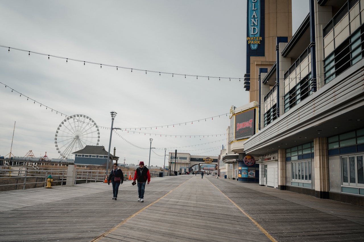 Casino operators have pushed back against the idea of a smoking ban, claiming they would lose revenue to casinos in Pennsylvania.