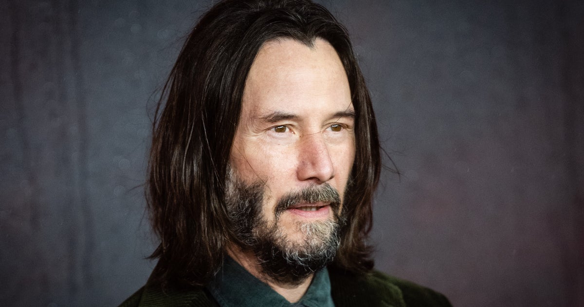 NextImg:Keanu Reeves Tearfully Remembers Late 'John Wick' Co-Star Lance Reddick