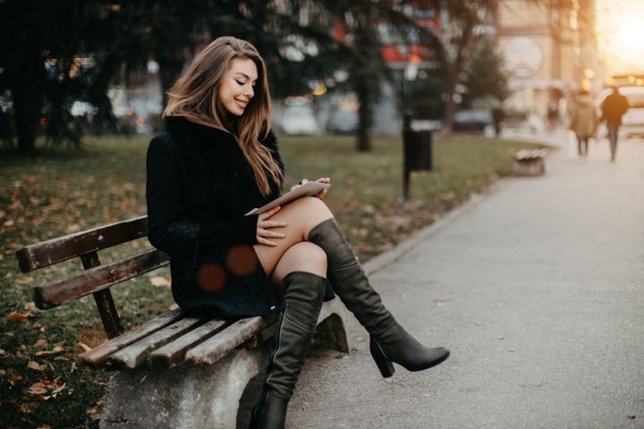 Knee high boots that tie in the back 2025