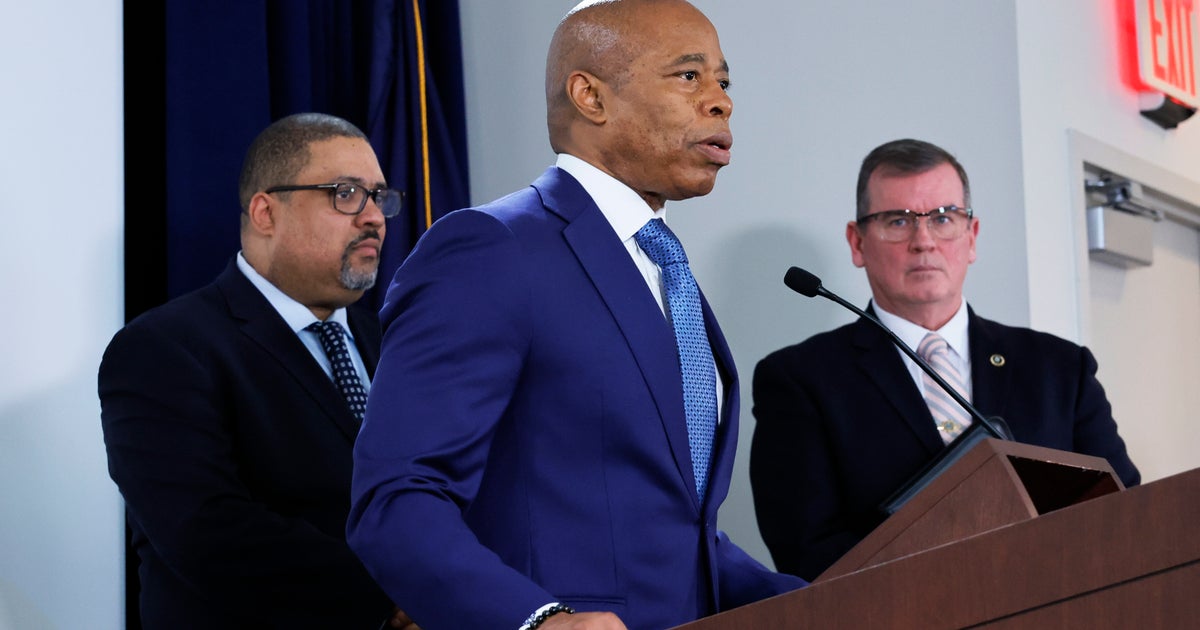 New Videos Contradict NYPD Account Of Lead-Up To Times Square Attack On Cops