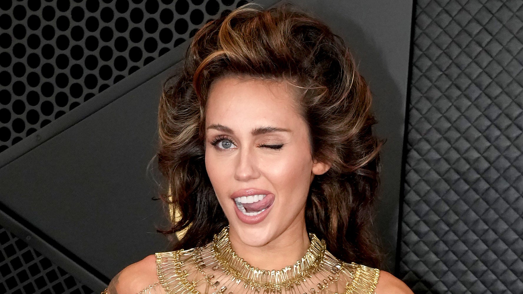 マイリー・サイラス直筆サイン入り写真 （Miley Cyrus Autograph