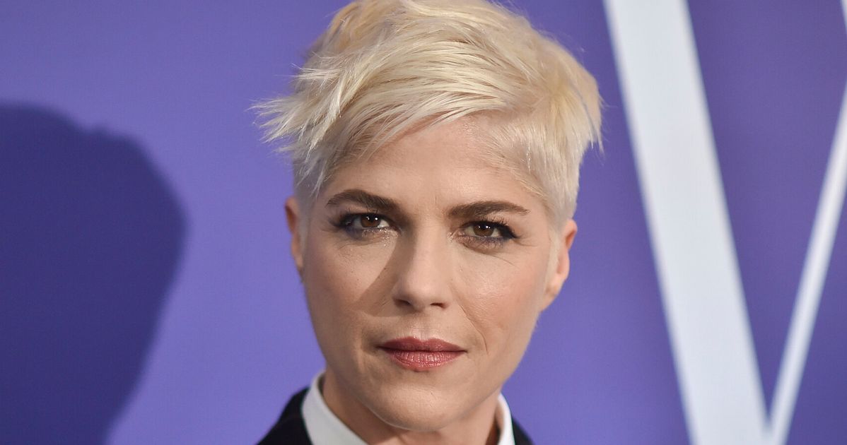 Selma Blair Apologizes For Islamophobic Screed Against 'Terrorist Supporting Goons'