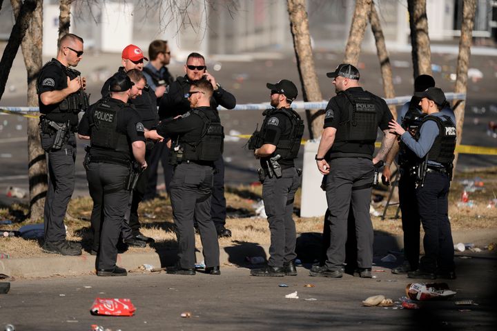 Kansas City Chiefs Players React To Parade Shooting Huffpost Latest News