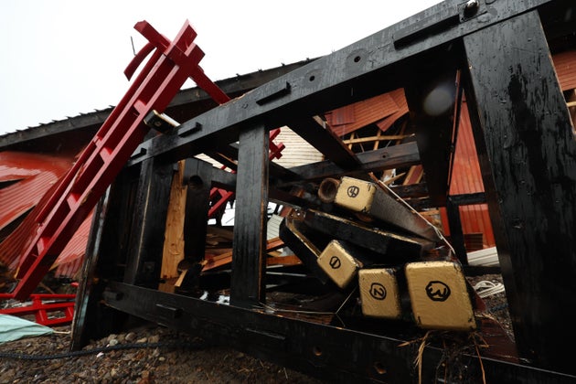 宝立町では倉庫に津波が直撃し、キリコが流失するなどの被害も出た＝2024年1月18日、石川県珠洲市