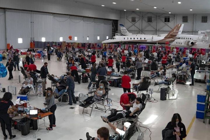 After setting the Illinois state record with their first blood drive, A Pint For Kim moved to a private airplane hanger in its second year to be able to accommodate over 500 blood donors.