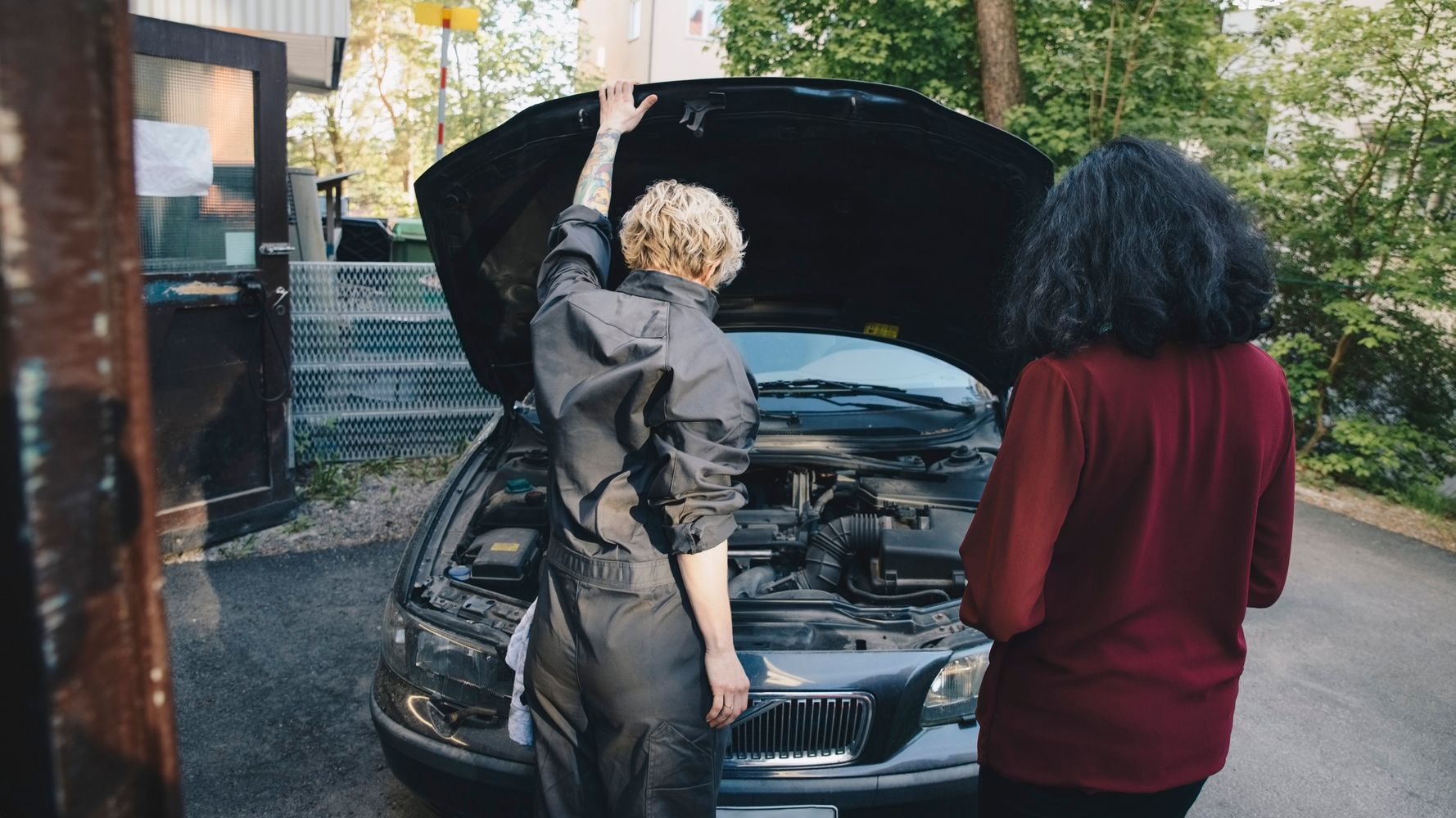 What Car Mechanics Never, Ever Do To Their Own Cars | HuffPost Life