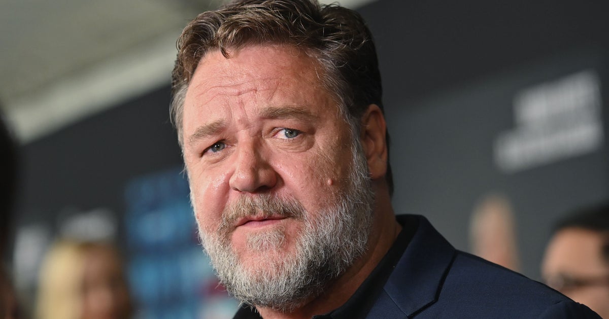 Russell Crowe Says He Broke Both His Legs On Set — And Didn't Realize It Until 10 Years Later