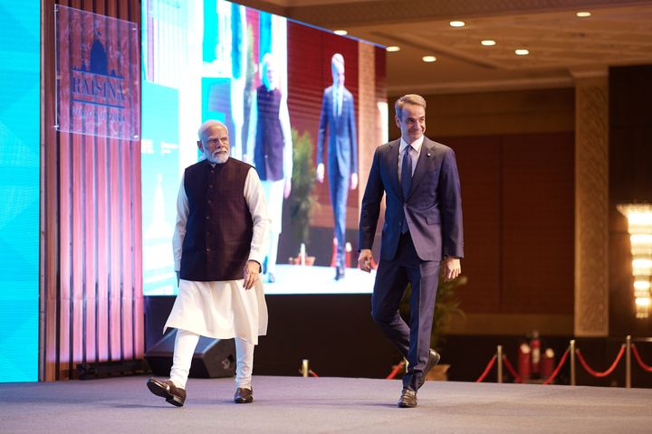 Ο Πρωθυπουργός, μιλώντας σε επιχειρηματικό φόρουμ στη Βομβάη, απηύθυνε κάλεσμα σε ινδικές επιχειρήσεις να επενδύσουν στην Ελλάδα