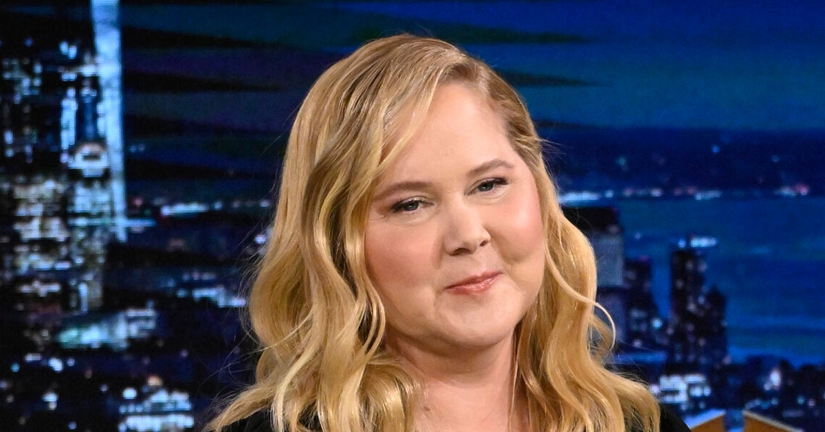 Amy Schumer Says Comments On Her 'Puffier' Face Led To Cushing's Syndrome Diagnosis