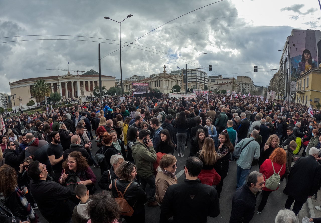 Απεργιακή συγκέντρωση του ΠΑΜΕ στην Αθήνα, Τετάρτη 28 Φεβρουαρίου 2024. Στην συγκέντρωση συμμετέχουν εργαζόμενοι στις αστικές συγκοινωνίες, στον σιδηρόδρομο, ναυτεργάτες, Ομοσπονδία Βιοτεχνικών Σωματείων Αττικής, Σωματεία και Ενώσεις Επαγγελματιών, Βιοτεχνών και Εμπόρων, Ομοσπονδία Γυναικών Ελλάδας, Σύλλογοι και Ομάδες Γυναικών, μαζικοί φορείς των δήμων της Αττικής. (ΓΙΑΝΝΗΣ ΠΑΝΑΓΟΠΟΥΛΟΣ/EUROKINISSI)