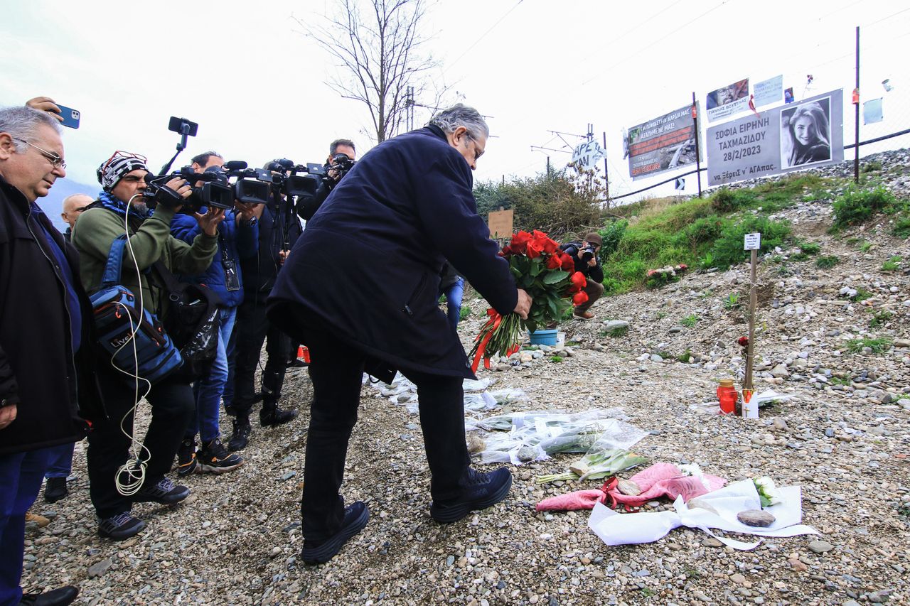 Επίσκεψη του ΓΓ της ΚΕ του ΚΚΕ Δημήτρη Κουτσούμπα στο σημείο του πολύνεκρου σιδηροδρομικού δυστυχήματος στα Τέμπη, Τετάρτη 28 Φεβρουαρίου 2024. (EUROKINISSI)