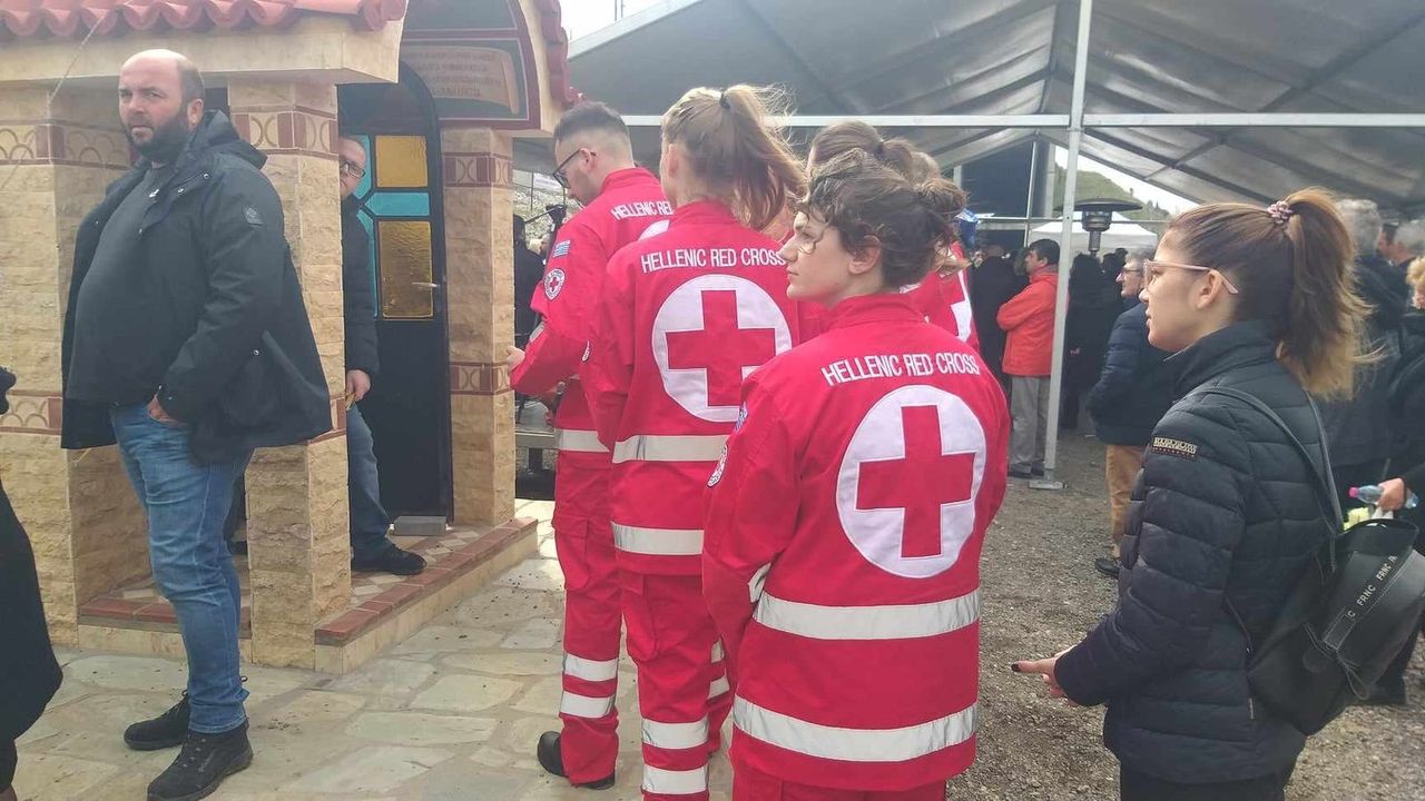Ο Ελληνικός Ερυθρός Σταυρός αποτίει ελάχιστο φόρο τιμής, σεβασμού και μνήμης στους 57 συνανθρώπους μας που χάθηκαν στο δυστύχημα των Τεμπών