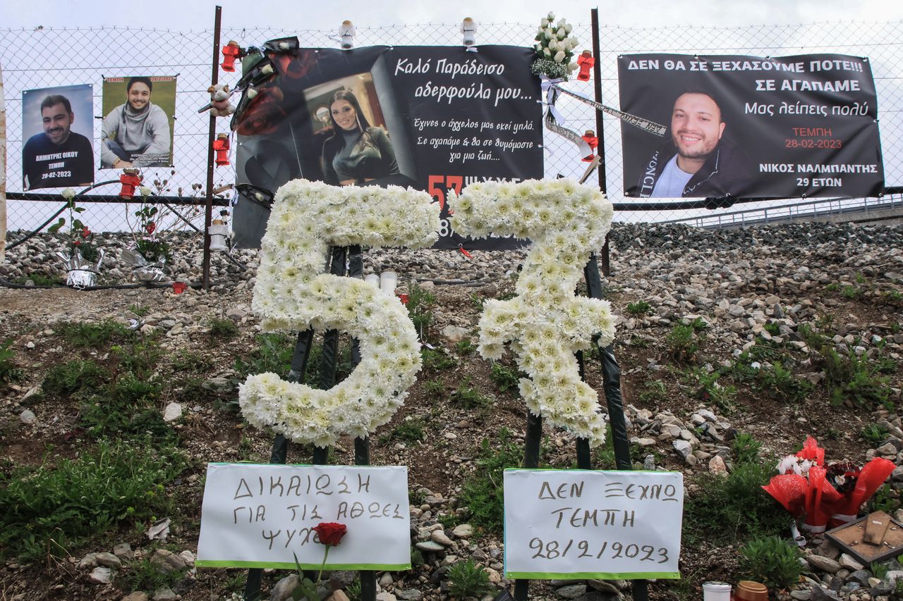 Μνημόσυνο από τις οικογένειες των θυμάτων στον τόπο της τραγωδίας στα Τέμπη με αφορμή την επέτειο της συμπλήρωσης ενός χρόνου από το σιδηροδρομικό δυστύχημα, όπου 57 άνθρωποι έχασα την ζωή τους στην σύγκρουση των αμαξοστοιχιών, Τετάρτη 28 φεβρουαρίου 2024. (EUROKINISSI)