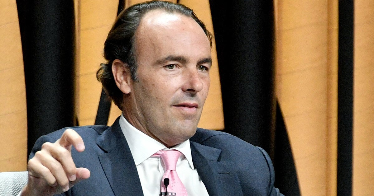 Billionaire Mocked For His Outrage Over $85 Room Service Bill