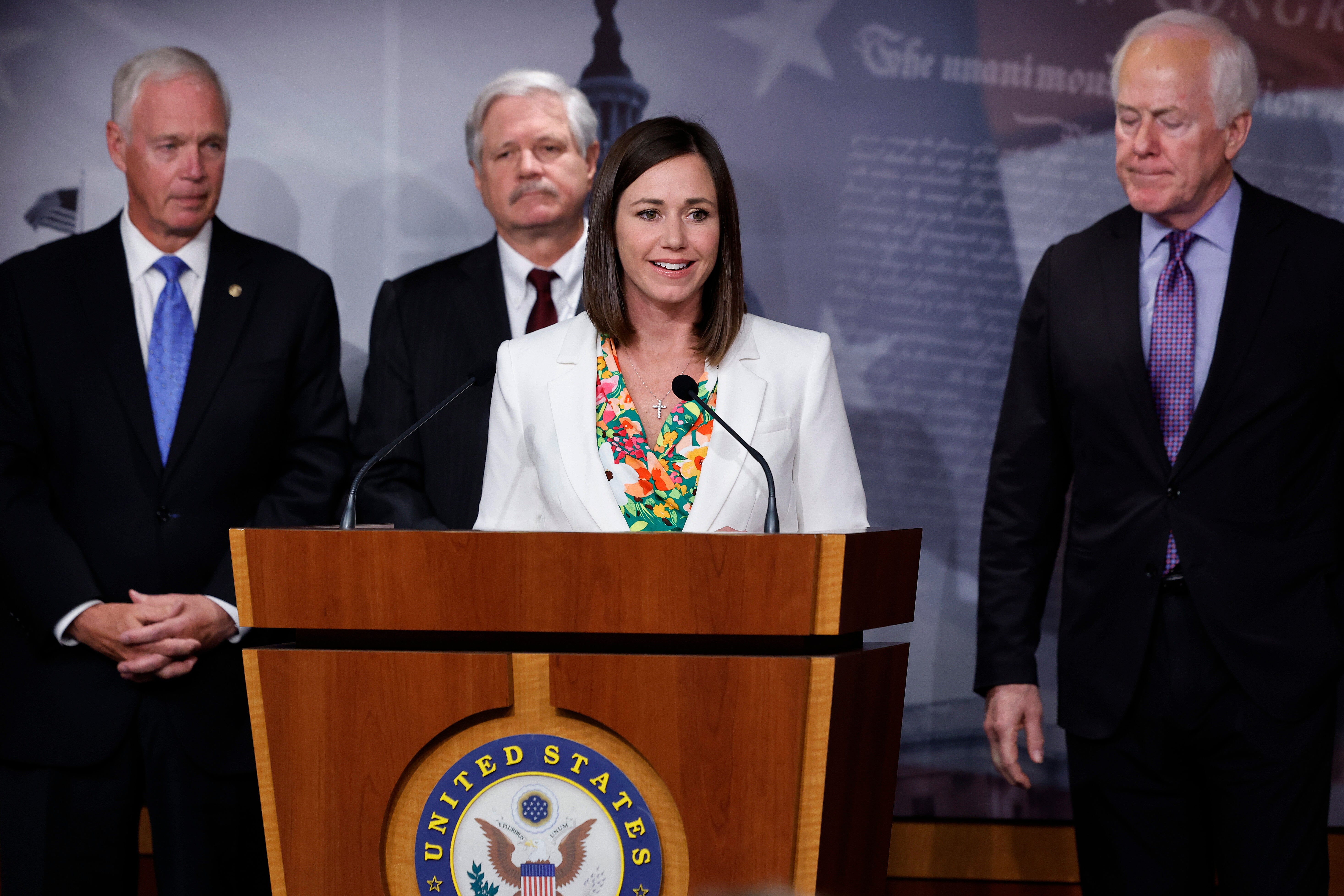 Alabama GOP Sen. Katie Britt To Give SOTU Response | HuffPost Latest News