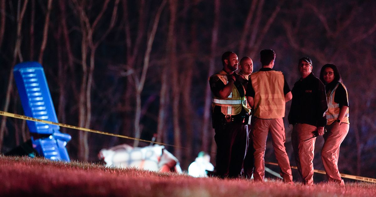 Small Plane Crash Near Nashville Highway Kills Several People