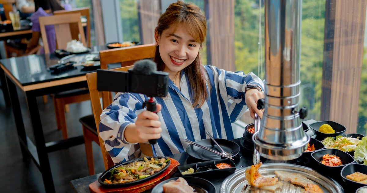 Etiquette Guide: Waitstaff’s Dining Out Rules