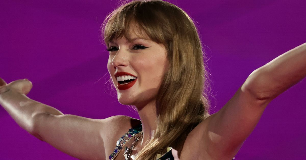 Taylor Swift Urges Individuals To Vote On Tremendous Tuesday