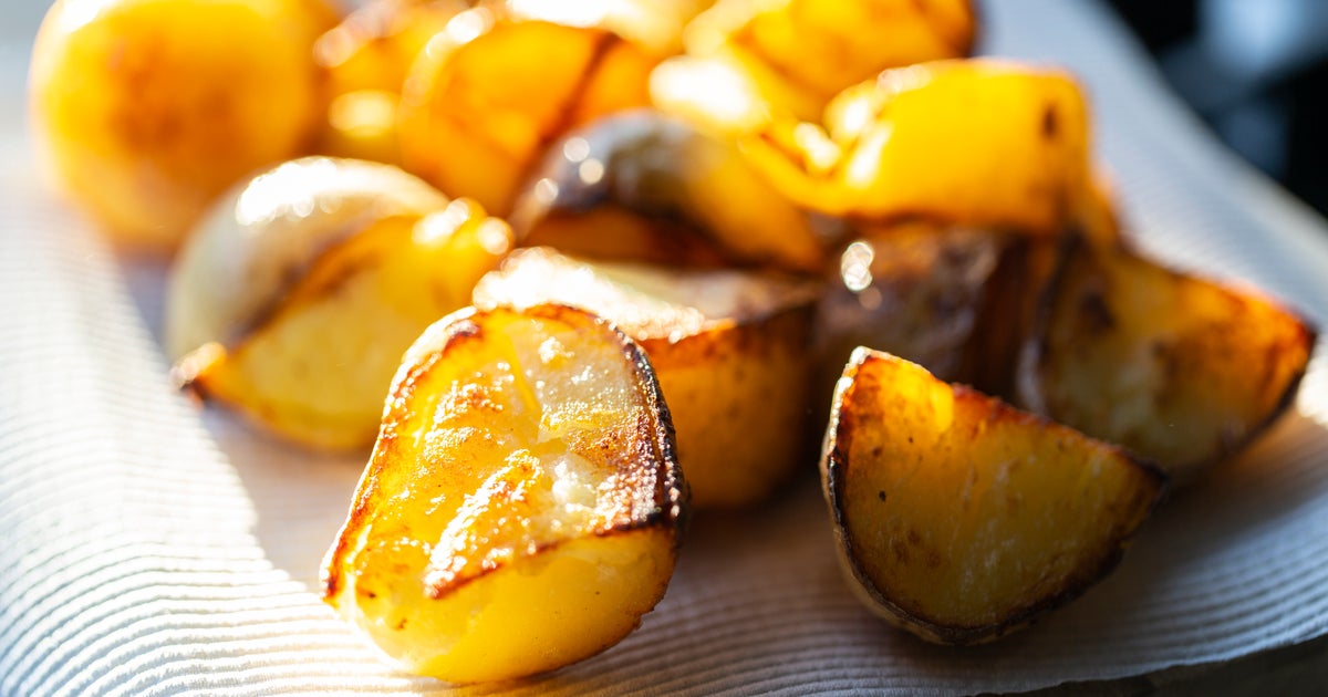 Nigella Lawson's Unexpected Secret Ingredient For The Best Roast