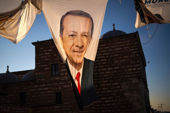 22 Φεβρουαρίου 2024 Κωνσταντινούπολη Προεκλογικό πανό για τις δημοτικές εκλογές