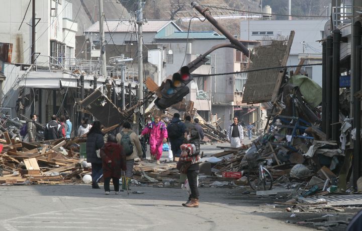 地震による津波で壊滅状態の街（2011年3月13日、岩手県釜石市）