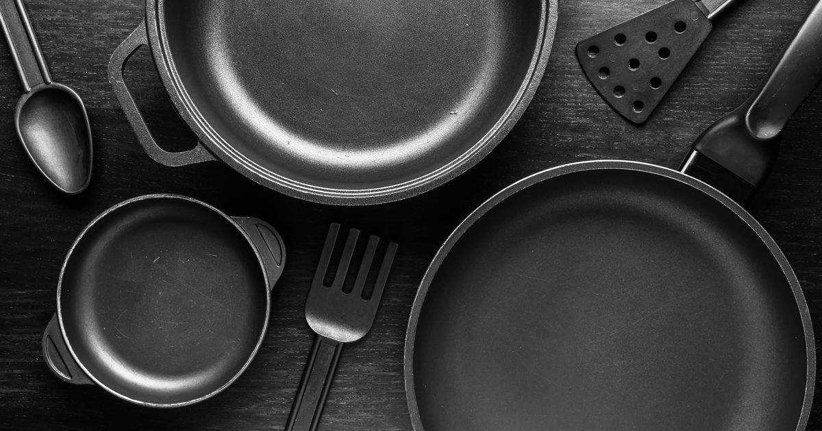 Are NonStick Pans Dangerous For Hormone Health? Answered Here