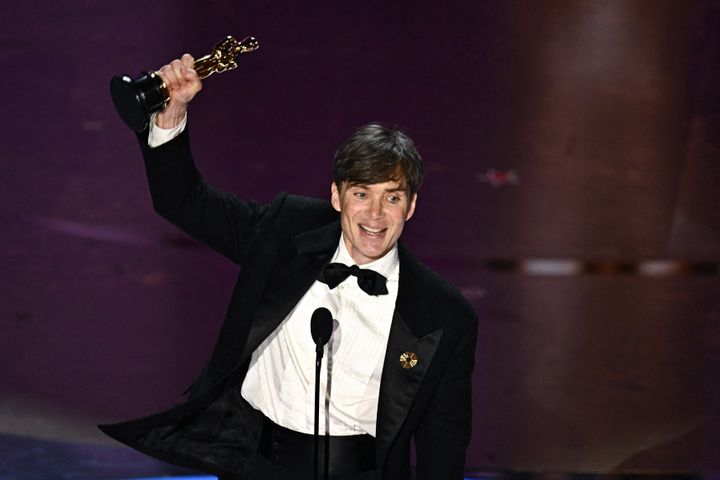 Cillian Murphy celebrates his Best Actor win at the 2024 Academy Awards.