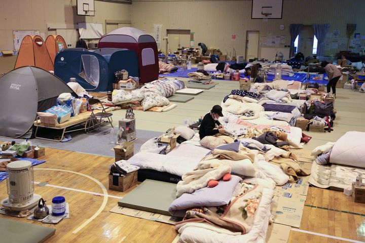 珠洲市内の避難所。自主避難所を含めて44カ所に1100人以上が避難している