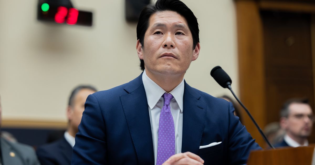 Robert Hur Hearing Fizzles As Former Special Counsel Deflects Questions About Biden’s Age