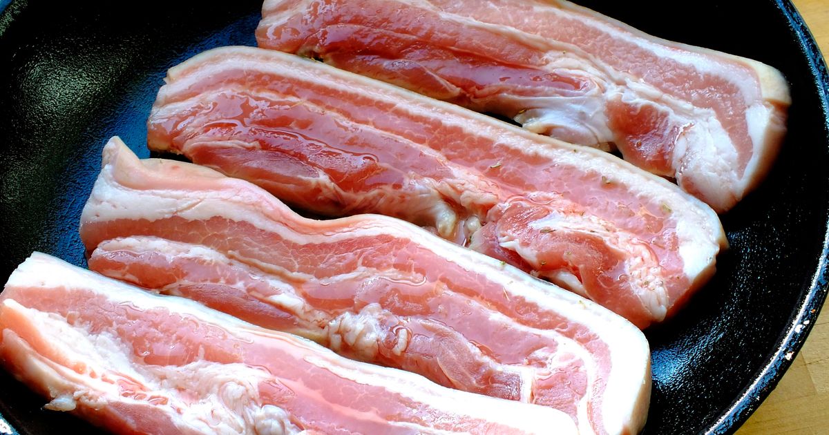 This Is Why It Isnt Safe To Eat Uncooked Bacon Huffpost Uk Life