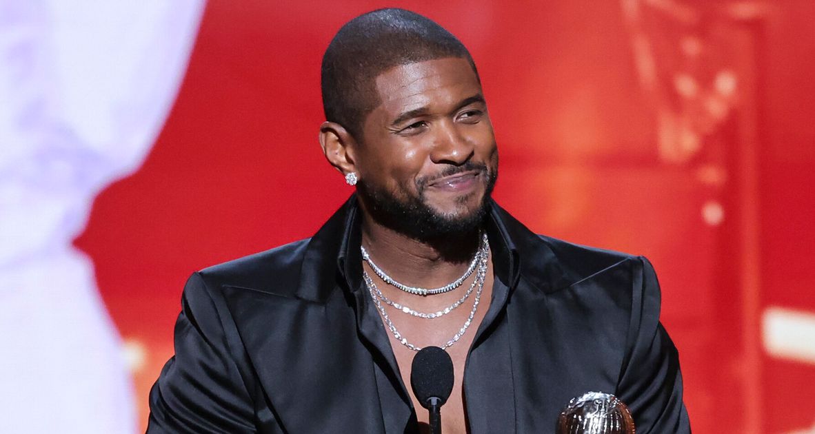 Usher Has Special Message For 'Strong' Women In NAACP Image Awards Speech
