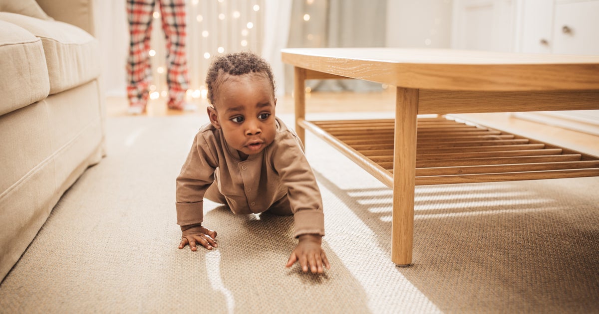 When Do Babies Start Crawling? 3 Signs To Look Out For | HuffPost UK ...