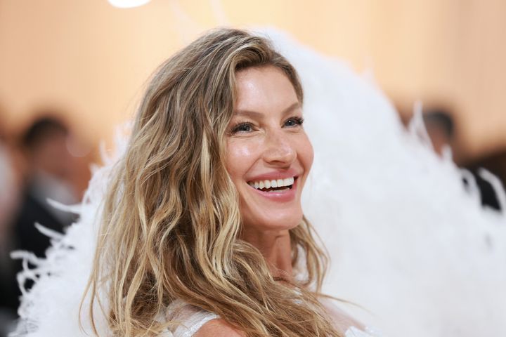 Bündchen attends the 2023 Met Gala celebrating "Karl Lagerfeld: A Line of Beauty" on May 1, 2023, in New York City.