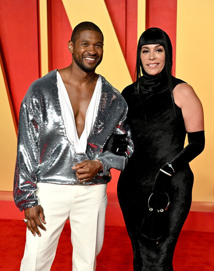 Usher and Goicoechea photographed at the 2024 Vanity Fair Oscar Party on March 10, 2024, in Beverly Hills, California.