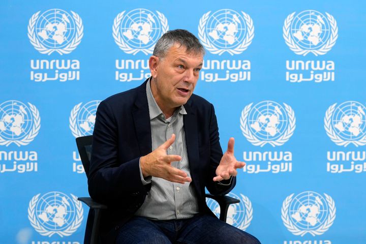 Ο γενικός επίτροπος της υπηρεσίας του ΟΗΕ για τους Παλαιστίνιους πρόσφυγες, Philippe Lazzarini, μιλάει κατά τη διάρκεια συνέντευξης στο Associated Press στην έδρα της UNRWA στη Βηρυτό του Λιβάνου, Τετάρτη, 6 Δεκεμβρίου 2023.
