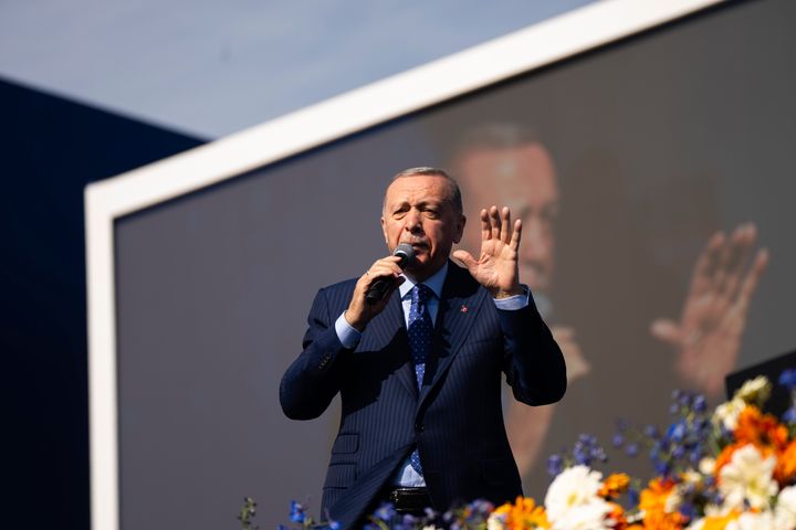 Ο Ταγίπ Ερντογάν εν δράσει στην προεκλογική περίοδο του 2019. (AP Photo/Francisco Seco)