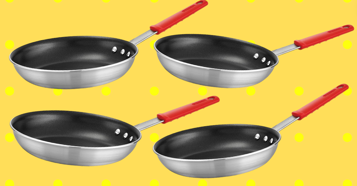 Image for article This Is The Best Affordable Nonstick Skillet, According To Most Of The Internet
