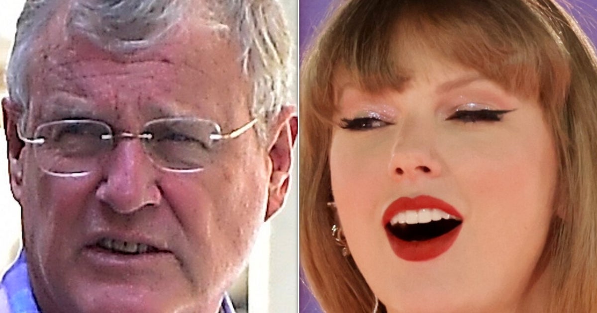 Taylor Swift's Father Will Not Face Charges In Alleged Dust-Up With Australian Photographer